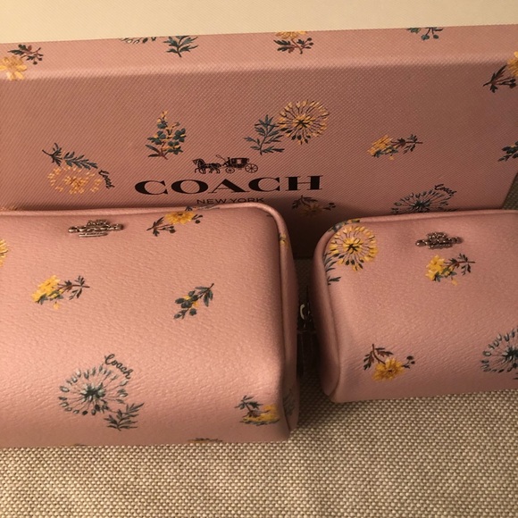 HOST PICK🌷Coach-small & mini cosmetic box set - Picture 3 of 7
